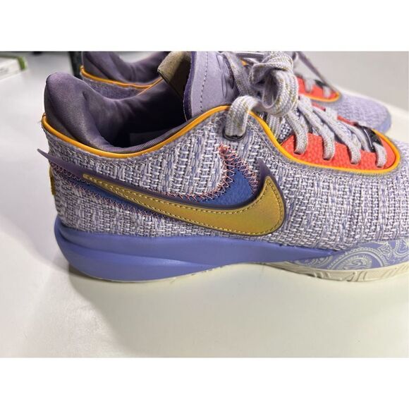 LeBron XX “Purple and Gold” BRAND NEW WITH BOX - Picture 5 of 11